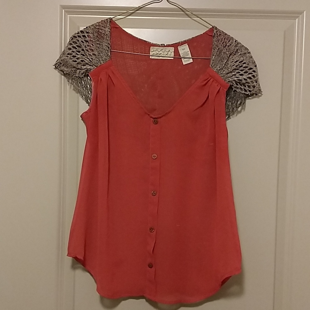 Gimmicks by BKE Blouse